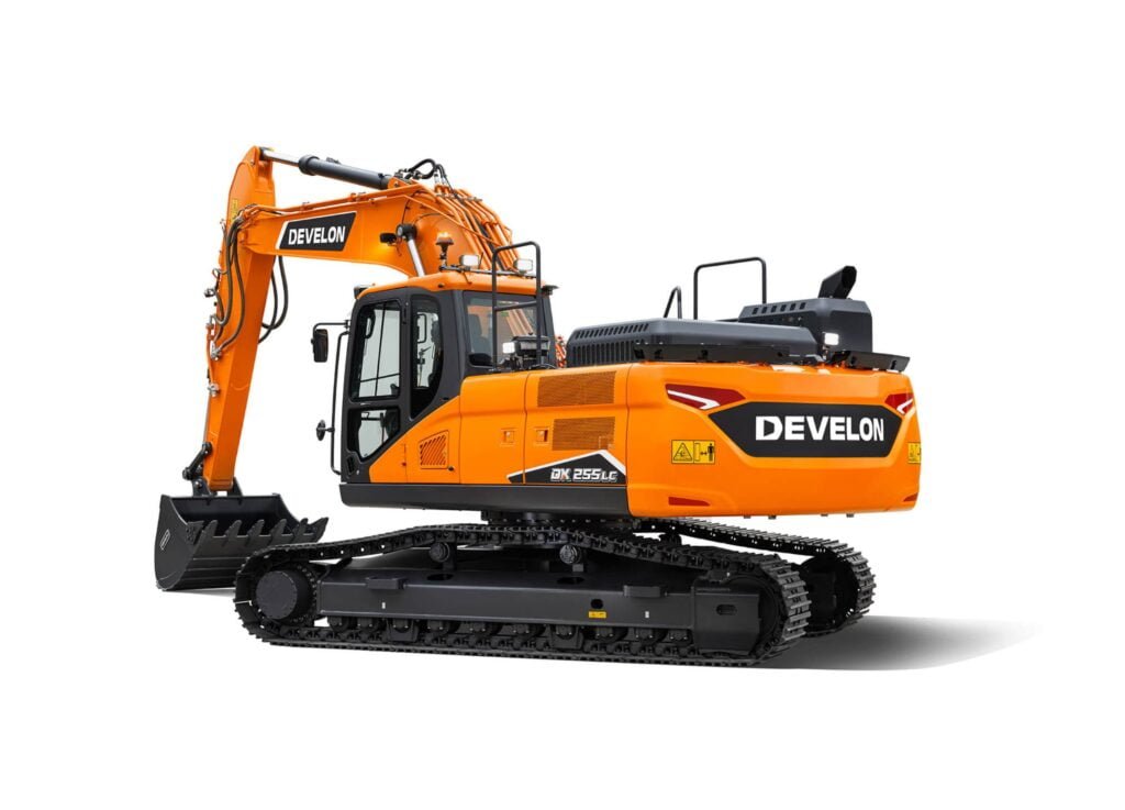 Koparka gąsienicowa Develon DX255LC-7 o masie roboczej 25,7 ton