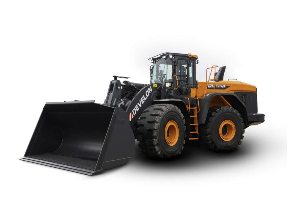 zdjęcie przedstawia Ładowarka kołowa Develon DL550-7