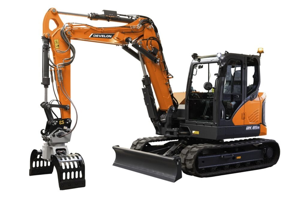 Minikoparka gąsienicowa Develon DX63-7,Minikoparka gąsienicowa Develon DX85R-7 o masie roboczej 9,DX85R